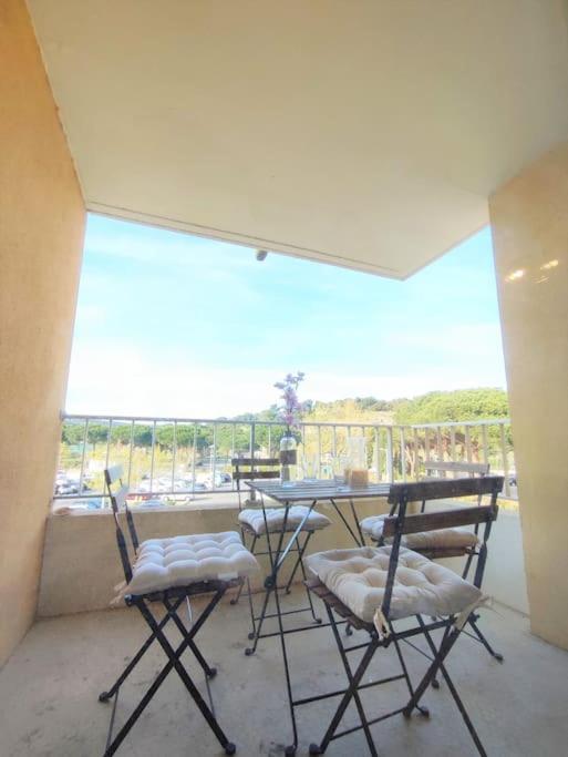 L'escapade : T2 -parking Gratuit, Piscine, Wifi, Clim Appartamento Gruissan