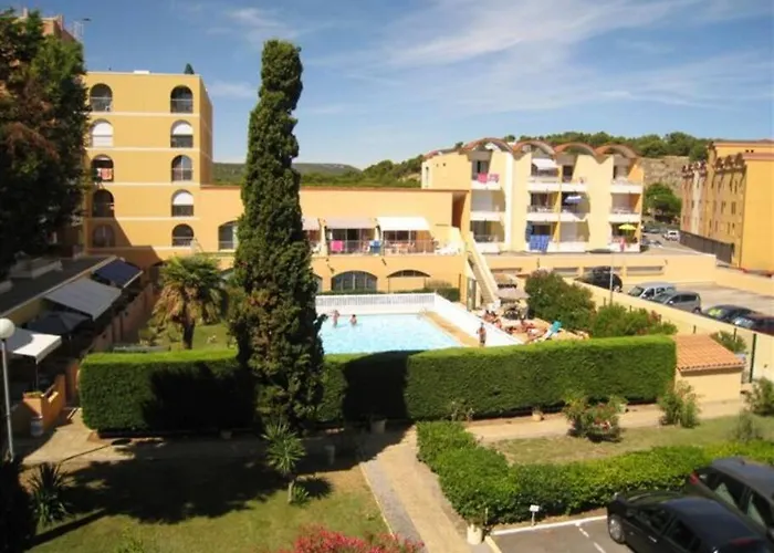 L\'Escapade : Charmant T2 -Parking Gratuit, Piscine, Wifi, Clim