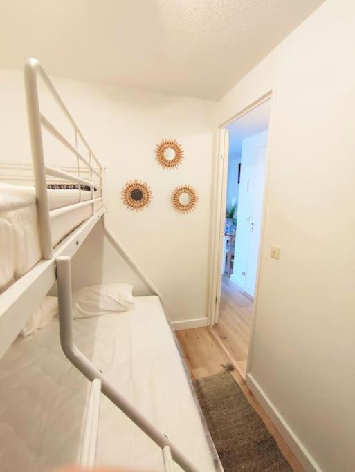 Apartment L'escapade : T2 -parking Gratuit, Piscine, Wifi, Clim *