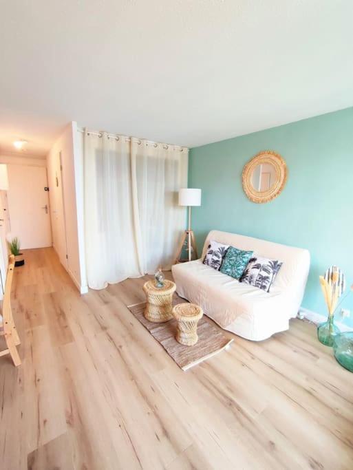 Apartment L'escapade : T2 -parking Gratuit, Piscine, Wifi, Clim *